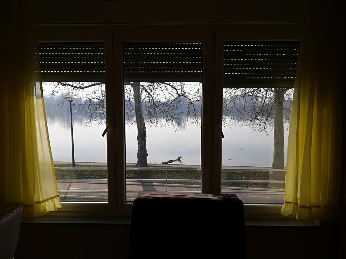 Guesthouse Sava 슬라본스키브로드 외부 사진